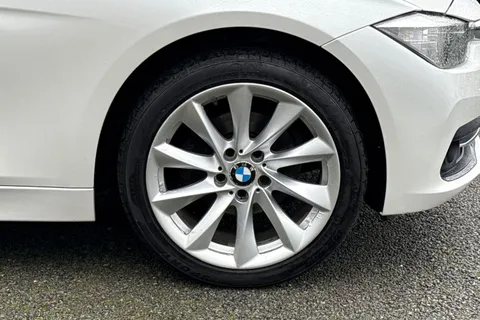 MC66WYS BMW 3 Series 2.0 320i Sport Auto Euro 6 (s/s) 4dr Thumbnail #11