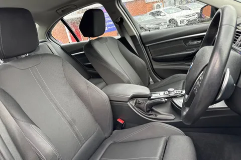 MC66WYS BMW 3 Series 2.0 320i Sport Auto Euro 6 (s/s) 4dr Thumbnail #25