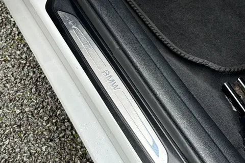 MC66WYS BMW 3 Series 2.0 320i Sport Auto Euro 6 (s/s) 4dr Thumbnail #34