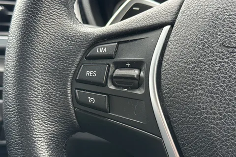 MC66WYS BMW 3 Series 2.0 320i Sport Auto Euro 6 (s/s) 4dr Thumbnail #39