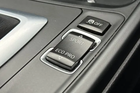 MC66WYS BMW 3 Series 2.0 320i Sport Auto Euro 6 (s/s) 4dr Thumbnail #43