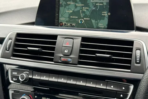 MC66WYS BMW 3 Series 2.0 320i Sport Auto Euro 6 (s/s) 4dr Thumbnail #47