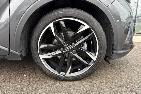 PN23UJS Toyota C-Hr 1.8 VVT-h GR SPORT CVT Euro 6 (s/s) 5dr Thumbnail #12
