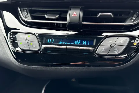 PN23UJS Toyota C-Hr 1.8 VVT-h GR SPORT CVT Euro 6 (s/s) 5dr Thumbnail #23