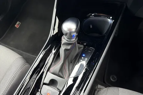 PN23UJS Toyota C-Hr 1.8 VVT-h GR SPORT CVT Euro 6 (s/s) 5dr Thumbnail #24