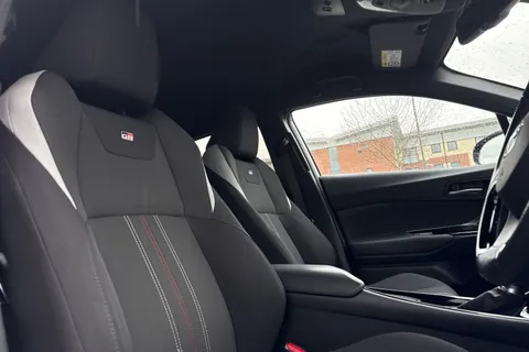 PN23UJS Toyota C-Hr 1.8 VVT-h GR SPORT CVT Euro 6 (s/s) 5dr Thumbnail #25