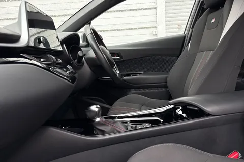 PN23UJS Toyota C-Hr 1.8 VVT-h GR SPORT CVT Euro 6 (s/s) 5dr Thumbnail #33