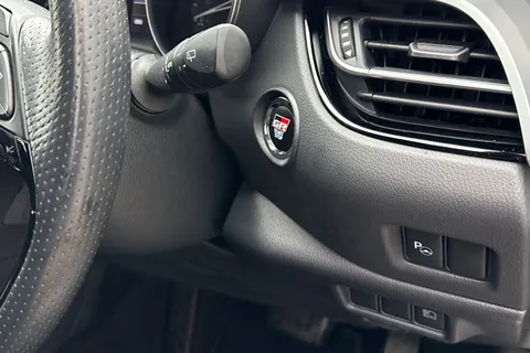 PN23UJS Toyota C-Hr 1.8 VVT-h GR SPORT CVT Euro 6 (s/s) 5dr Thumbnail #40