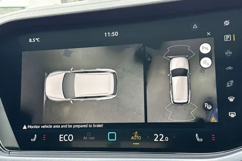 AO75EFU Volkswagen Touareg 3.0 V6 TDI 4Motion 286 Black Edition 5dr Tip Auto | Air Suspension | Towbar Thumbnail #35