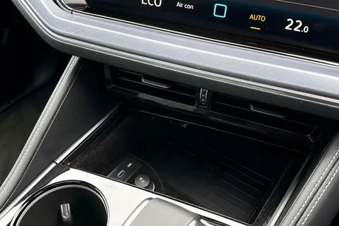 AO75EFU Volkswagen Touareg 3.0 V6 TDI 4Motion 286 Black Edition 5dr Tip Auto | Air Suspension | Towbar Thumbnail #40