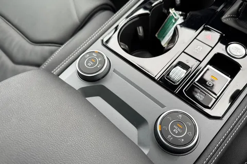 AO75EFU Volkswagen Touareg 3.0 V6 TDI 4Motion 286 Black Edition 5dr Tip Auto | Air Suspension | Towbar Thumbnail #41