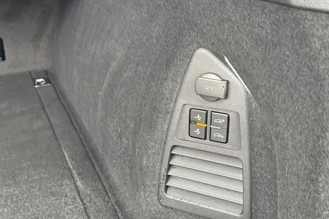 AO75EFU Volkswagen Touareg 3.0 V6 TDI 4Motion 286 Black Edition 5dr Tip Auto | Air Suspension | Towbar Thumbnail #47