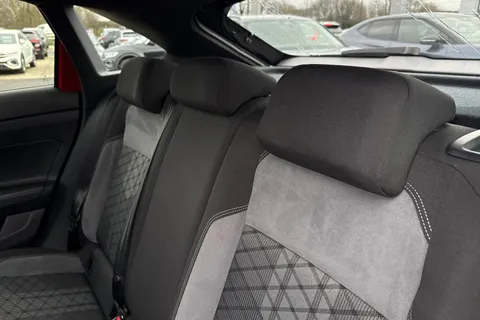 MK23NTA Volkswagen Taigo 1.0 TSI 110 R-Line 5dr DSG **PAN ROOF, BLACK DESIGN PACK, HEATED SEATS** Thumbnail #20