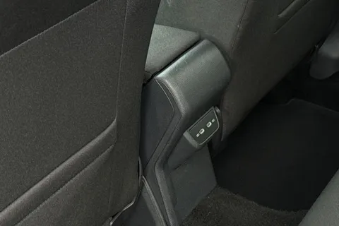 MK23NTA Volkswagen Taigo 1.0 TSI 110 R-Line 5dr DSG **PAN ROOF, BLACK DESIGN PACK, HEATED SEATS** Thumbnail #34