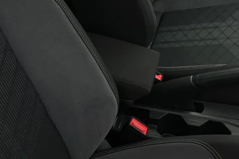 MK23NTA Volkswagen Taigo 1.0 TSI 110 R-Line 5dr DSG **PAN ROOF, BLACK DESIGN PACK, HEATED SEATS** Thumbnail #35