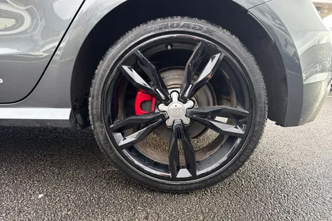 AJ16WSO Audi S1 2.0 TFSI Sportback quattro Euro 6 (s/s) 5dr Thumbnail #8