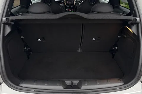 BP21ZVC Mini Hatch 2.0 Cooper S Sport Steptronic Euro 6 (s/s) 3dr Thumbnail #7