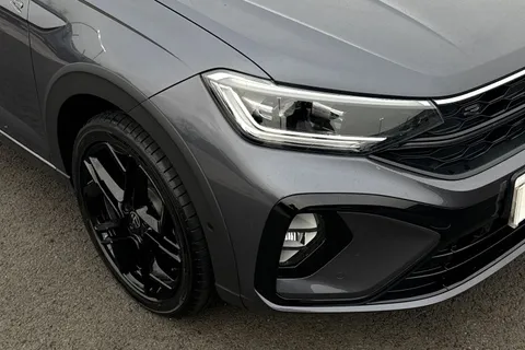 DC25WUK Volkswagen Taigo 1.5 TSI 150 Black Edition **REVERSING CAMERA + SPACE SAVER** Thumbnail #10