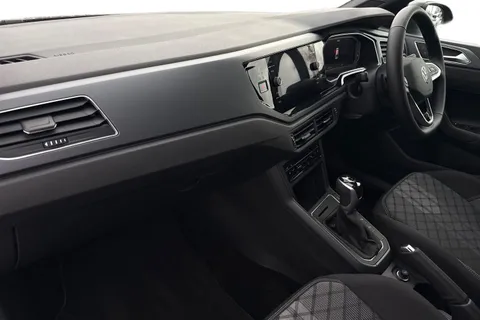 DC25WUK Volkswagen Taigo 1.5 TSI 150 Black Edition **REVERSING CAMERA + SPACE SAVER** Thumbnail #16