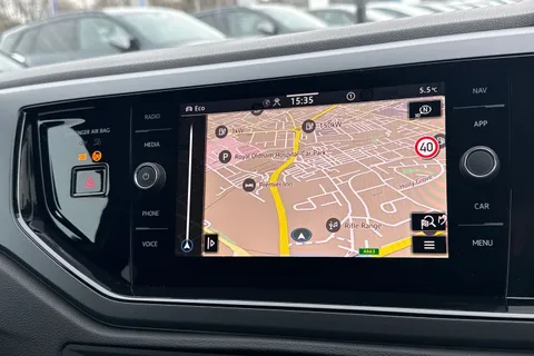 DC25WUK Volkswagen Taigo 1.5 TSI 150 Black Edition **REVERSING CAMERA + SPACE SAVER** Thumbnail #18