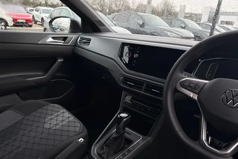 DC25WUK Volkswagen Taigo 1.5 TSI 150 Black Edition **REVERSING CAMERA + SPACE SAVER** Thumbnail #21