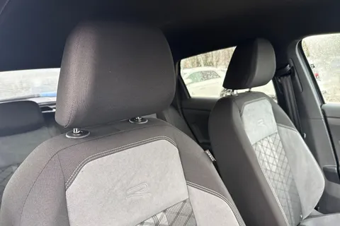 DC25WUK Volkswagen Taigo 1.5 TSI 150 Black Edition **REVERSING CAMERA + SPACE SAVER** Thumbnail #25