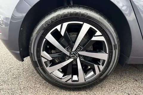 KP75MPX Volkswagen Polo 1.0 TSI Match 5dr DSG **HEATED FRONT SEATS** Thumbnail #11