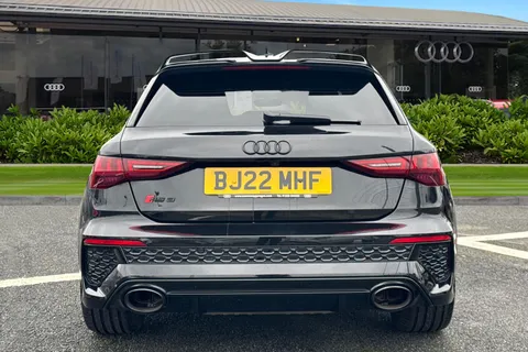 4 of 57 for Audi RS 3 RS 3 Sportback Carbon Black 400 PS S tronic