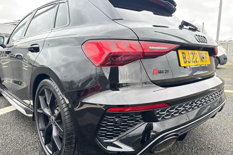 8 of 57 for Audi RS 3 RS 3 Sportback Carbon Black 400 PS S tronic