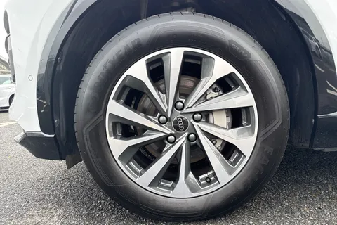 RE74SNX Audi Q6 E-Tron Q6 SUV Sport e-tron performance  225,00 kW Thumbnail #11