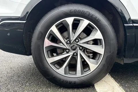 RE74SNX Audi Q6 E-Tron Q6 SUV Sport e-tron performance  225,00 kW Thumbnail #12