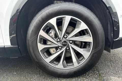 RE74SNX Audi Q6 E-Tron Q6 SUV Sport e-tron performance  225,00 kW Thumbnail #14