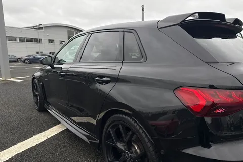 26 of 57 for Audi RS 3 RS 3 Sportback Carbon Black 400 PS S tronic