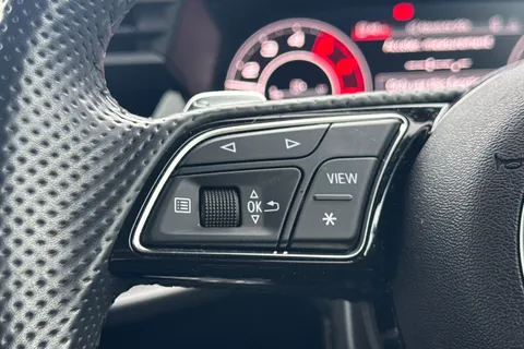 36 of 57 for Audi RS 3 RS 3 Sportback Carbon Black 400 PS S tronic