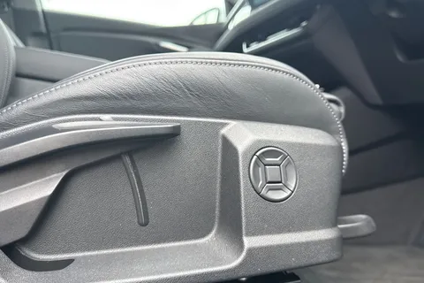 RE74SNX Audi Q6 E-Tron Q6 SUV Sport e-tron performance  225,00 kW Thumbnail #40