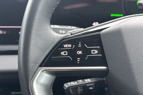 RE74SNX Audi Q6 E-Tron Q6 SUV Sport e-tron performance  225,00 kW Thumbnail #42