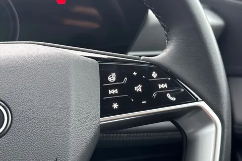 RE74SNX Audi Q6 E-Tron Q6 SUV Sport e-tron performance  225,00 kW Thumbnail #43