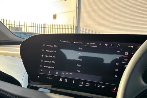 RE74SNX Audi Q6 E-Tron Q6 SUV Sport e-tron performance  225,00 kW Thumbnail #58