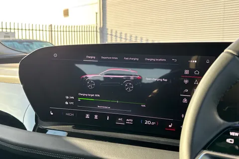 RE74SNX Audi Q6 E-Tron Q6 SUV Sport e-tron performance  225,00 kW Thumbnail #59