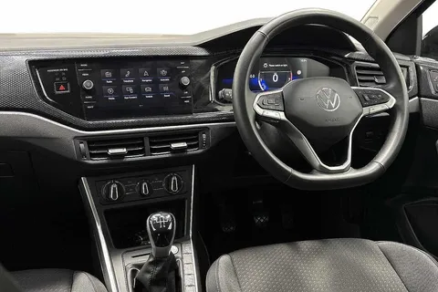 GF25VMW Volkswagen Taigo 1.0 TSI Match 5dr Thumbnail #2