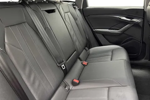 KM75VXR Audi Q6 E-Tron Q6 SUV Sport e-tron 185,00 kW Thumbnail #10