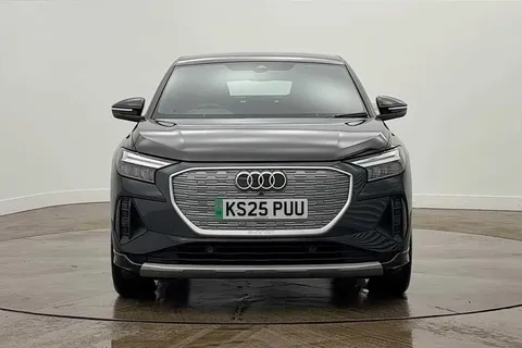 8 of 13 for Audi Q4 e-tron Q4 Sportback Sport 40 e-tron 150,00 kW