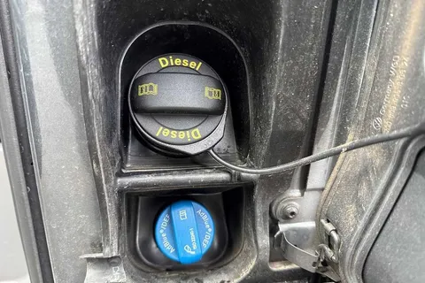 DE24XBO Volkswagen Crafter 2.0 TDI 140PS Commerce Plus High Roof Van Thumbnail #27