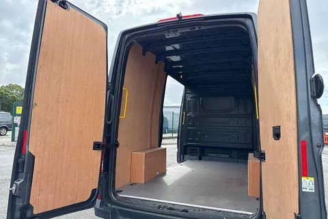 DE24XBO Volkswagen Crafter 2.0 TDI 140PS Commerce Plus High Roof Van Thumbnail #29