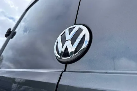 DE24XBO Volkswagen Crafter 2.0 TDI 140PS Commerce Plus High Roof Van Thumbnail #31