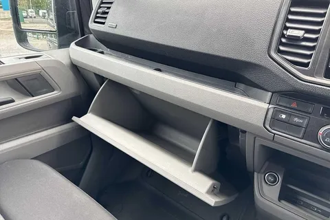 DE24XBO Volkswagen Crafter 2.0 TDI 140PS Commerce Plus High Roof Van Thumbnail #46