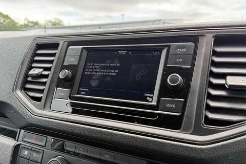 DE24XBO Volkswagen Crafter 2.0 TDI 140PS Commerce Plus High Roof Van Thumbnail #50