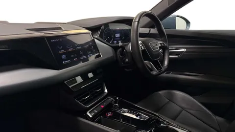 DC22HNV Audi e-tron GT 93.4kWh Auto quattro 4dr Thumbnail #2