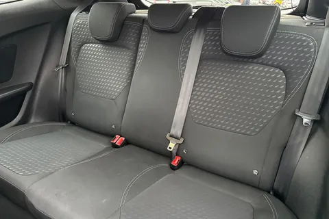 19 of 53 for Ford Fiesta 1.0T EcoBoost Titanium Euro 6 (s/s) 3dr