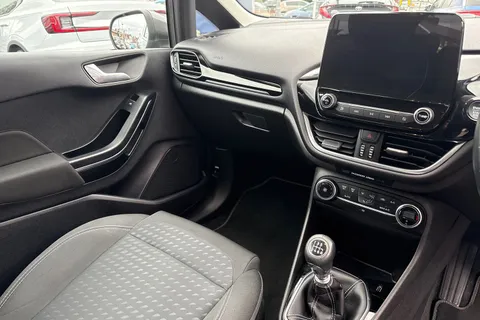 20 of 53 for Ford Fiesta 1.0T EcoBoost Titanium Euro 6 (s/s) 3dr